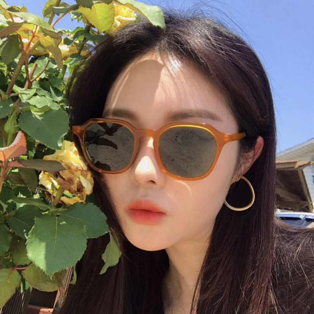 New Korean version of the fashion men and women sun anti-UV trend sunglasses vacation street shooting sunglasses