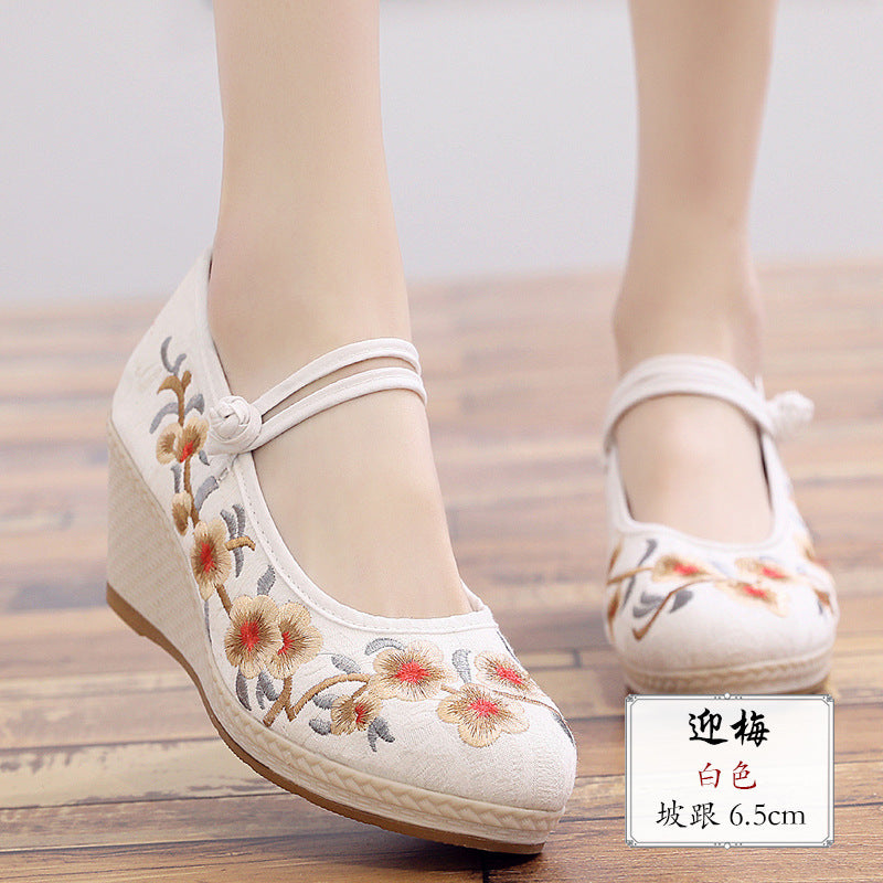 Yingmei Chunqiu new Jin Chenhua Gaohe Tongji embroidered shoes national wind shoes women's embroidered shoes Hanquen women's shoes